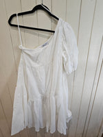 Ebby and I Size 14 One Shoulder Dress - WHITE