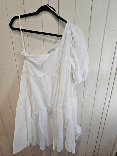 Ebby and I Size 14 One Shoulder Dress - WHITE